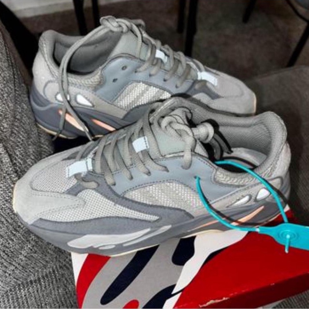 Yeezy 700 with authentic tag
